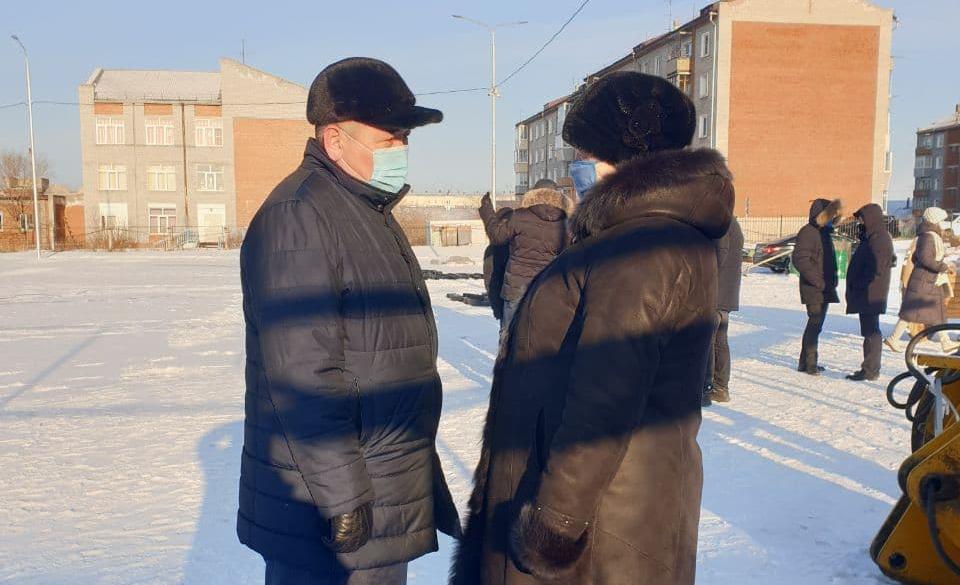 Фото Депутаты разобрались в причинах срыва сроков строительства ФОКов