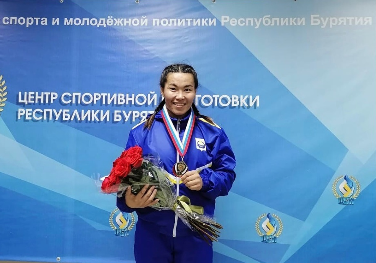 Фото Спортсменка из Бурятии Ульяна Тукуренова стала чемпионкой России по борьбе
