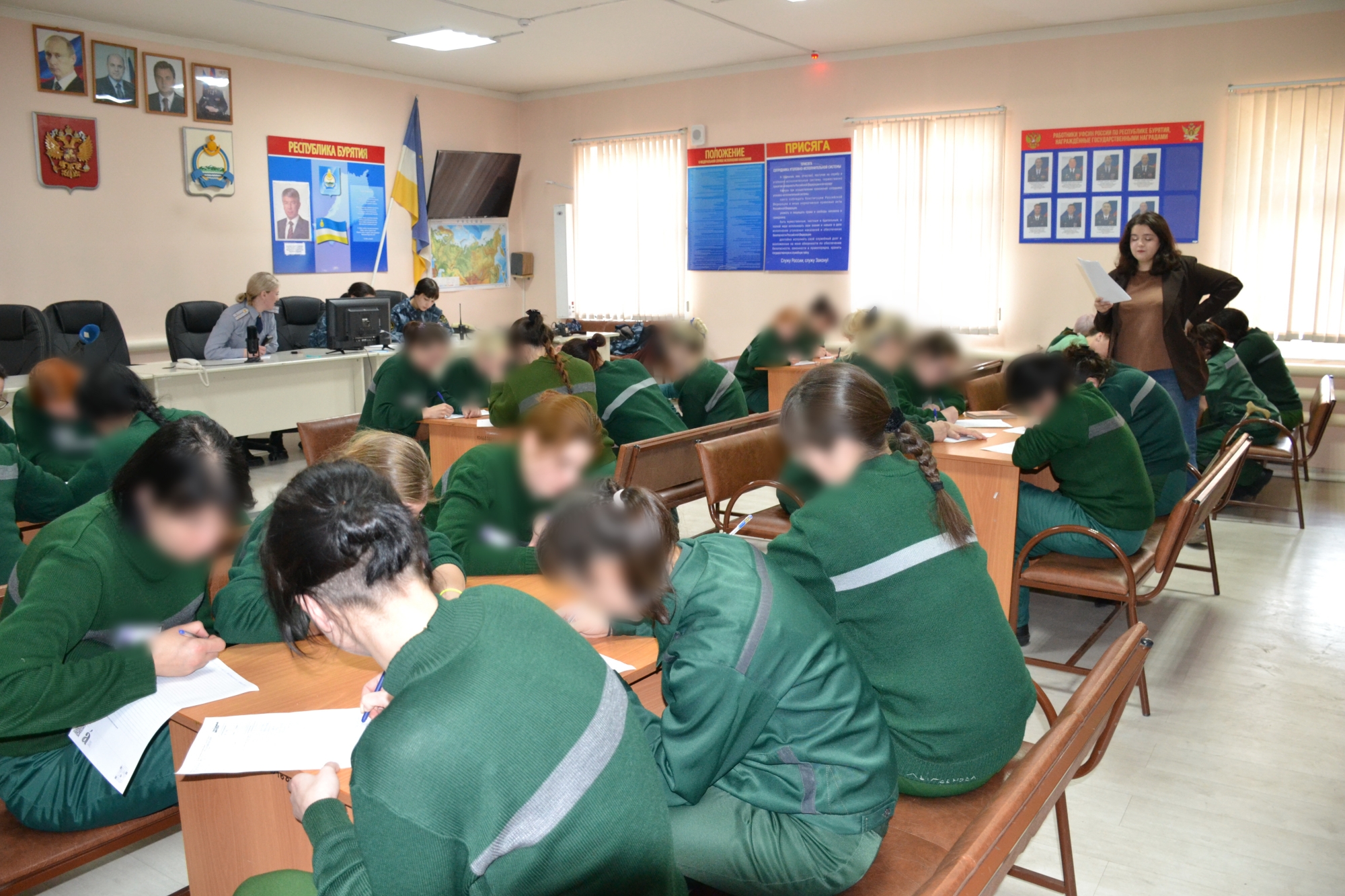 Фото В Бурятии осужденные женщины написали «Тотальный диктант»