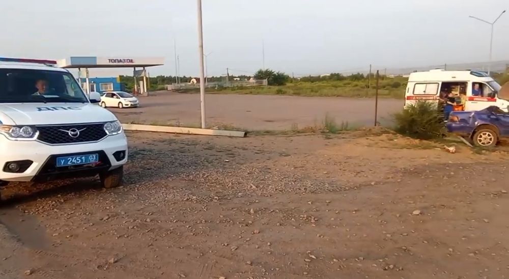 Фото Иномарка едва не влетела в заправку рядом с селом Бурятии