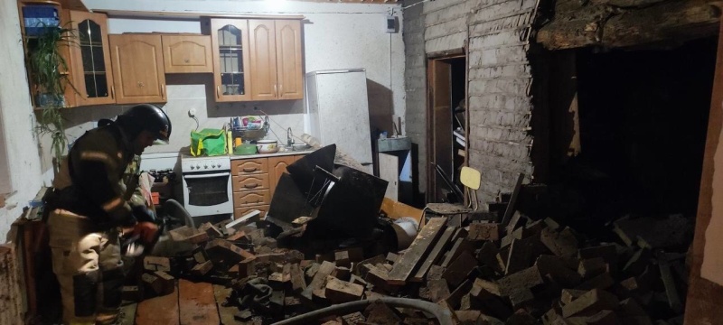 Фото В Улан-Удэ из-за взрыва котла частично рухнул дом