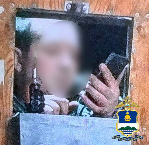 Фото Мужчина с гранатой попытался ограбить сельский магазин в районе Бурятии