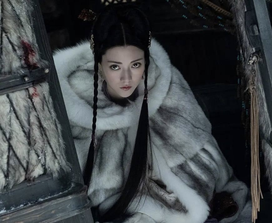 Фото В китайском Vogue снялась модель из Бурятии