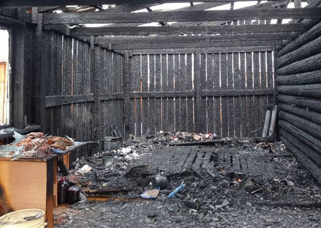 Фото В Бурятии женщина едва не погибла в пожаре