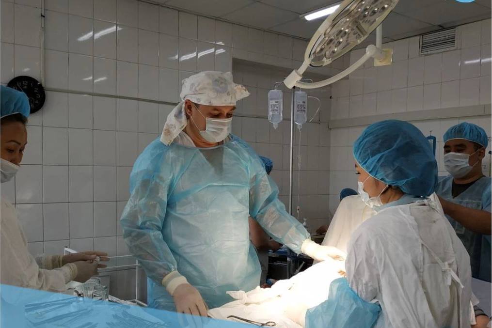 Фото В Улан-Удэ врачи спасли беременную с разрывом матки