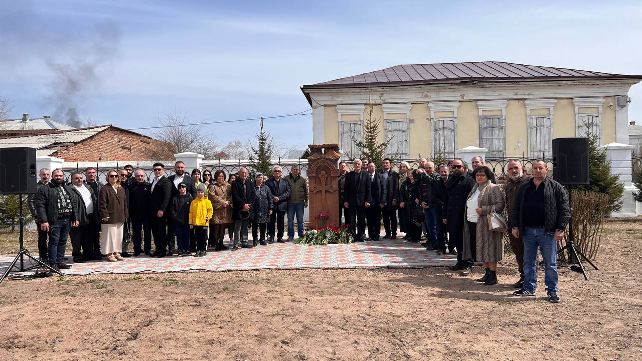 Фото В Улан-Удэ состоялся памятный митинг, посвященный геноциду армян