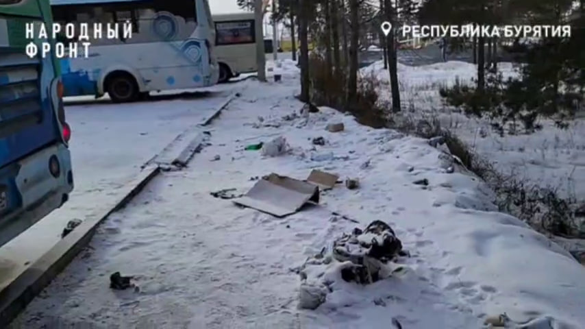 Фото Жители Улан-Удэ возмущены состоянием конечных автобусных остановок