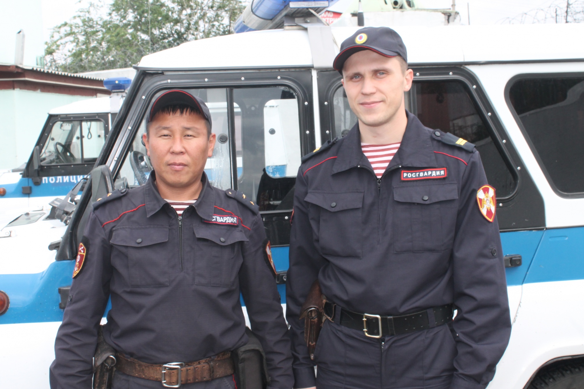 Фото Из горящего дома в Улан-Удэ эвакуировали более 20 человек