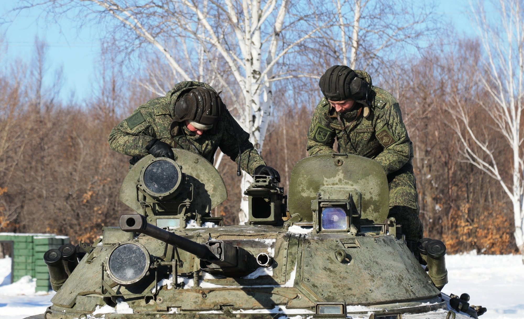 Фото В Восточном военном округе продолжается сбор с молодыми офицерами