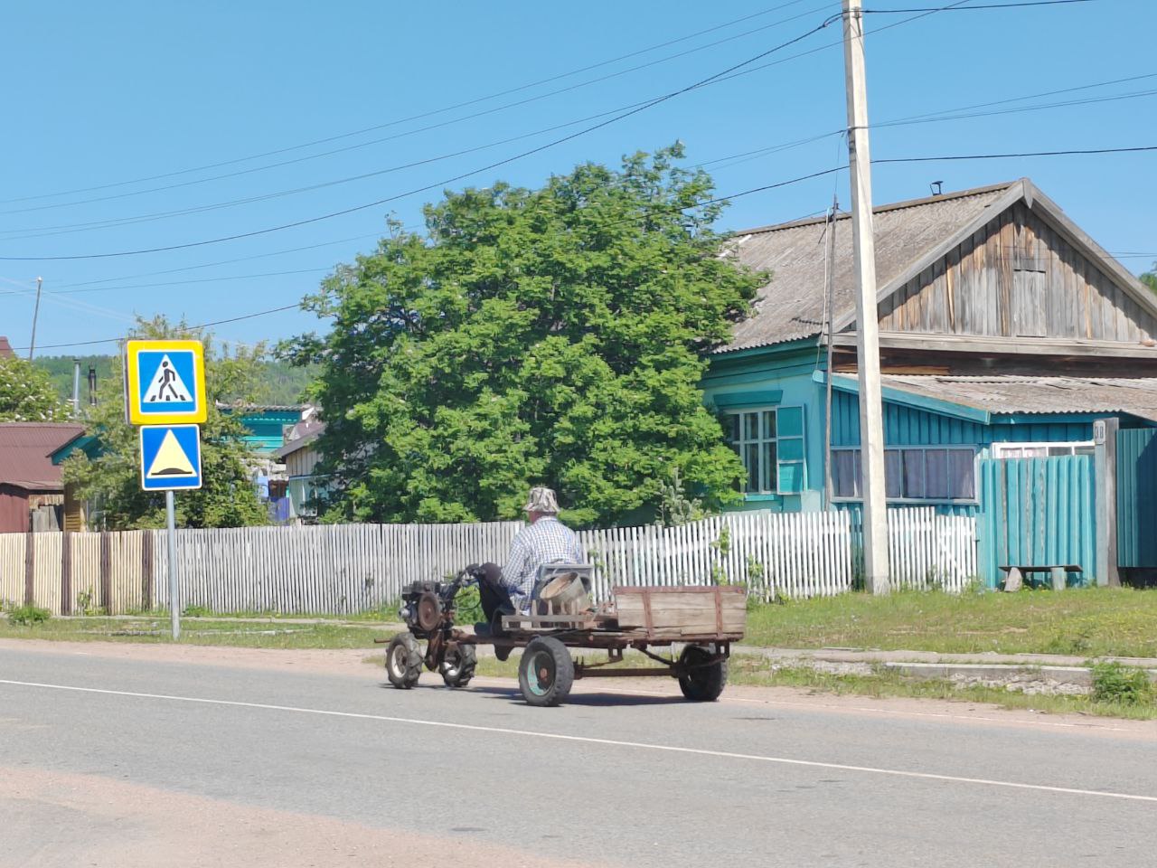 Фото Суд в Бурятии постановил закрыть старую школу на Байкале