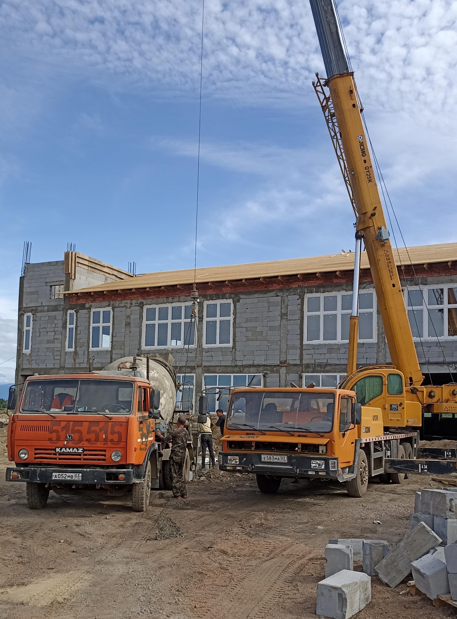 Фото В Бурятии продолжается строительство Курумканской школы на 275 мест