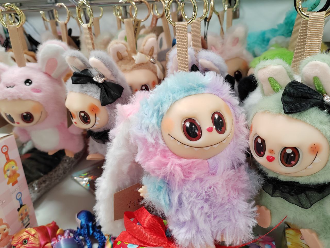 Фото Улан-удэнцы могут помочь собраться детям в школу