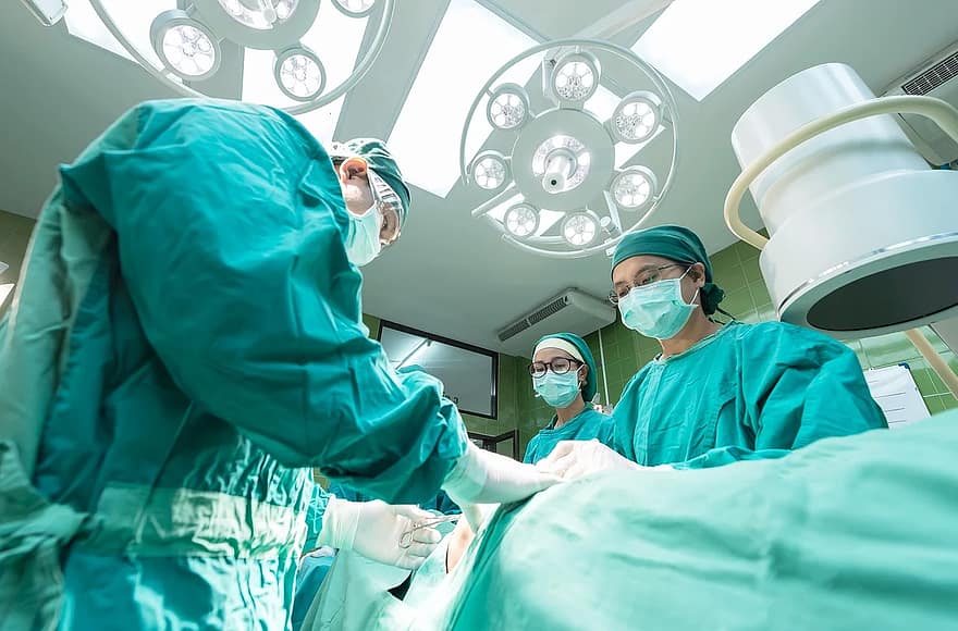 Фото В Бурятии врачи спасли женщину со сложной опухолью мозга