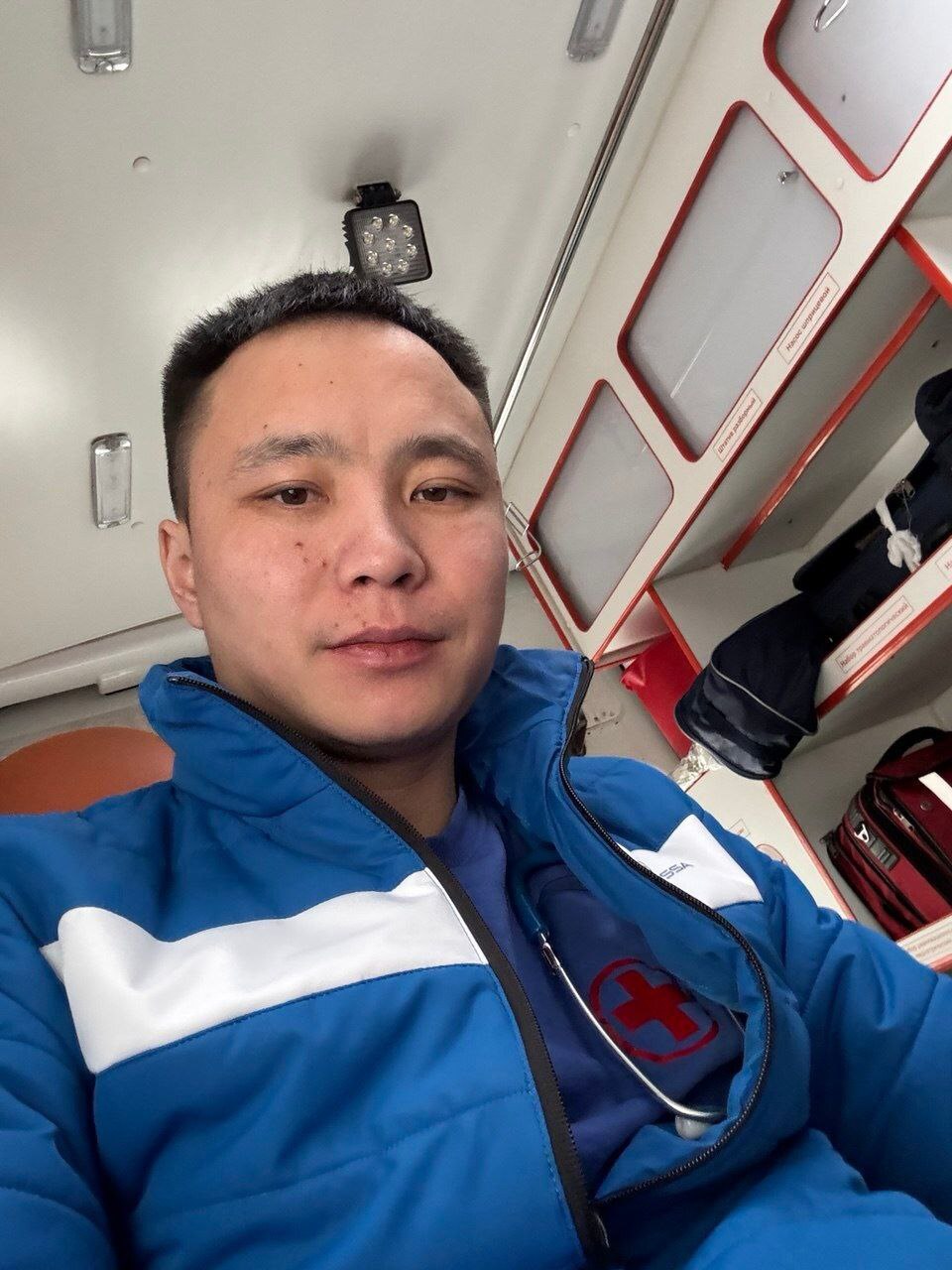 Фото Медики спасли семью в Улан-Удэ из горящего дома