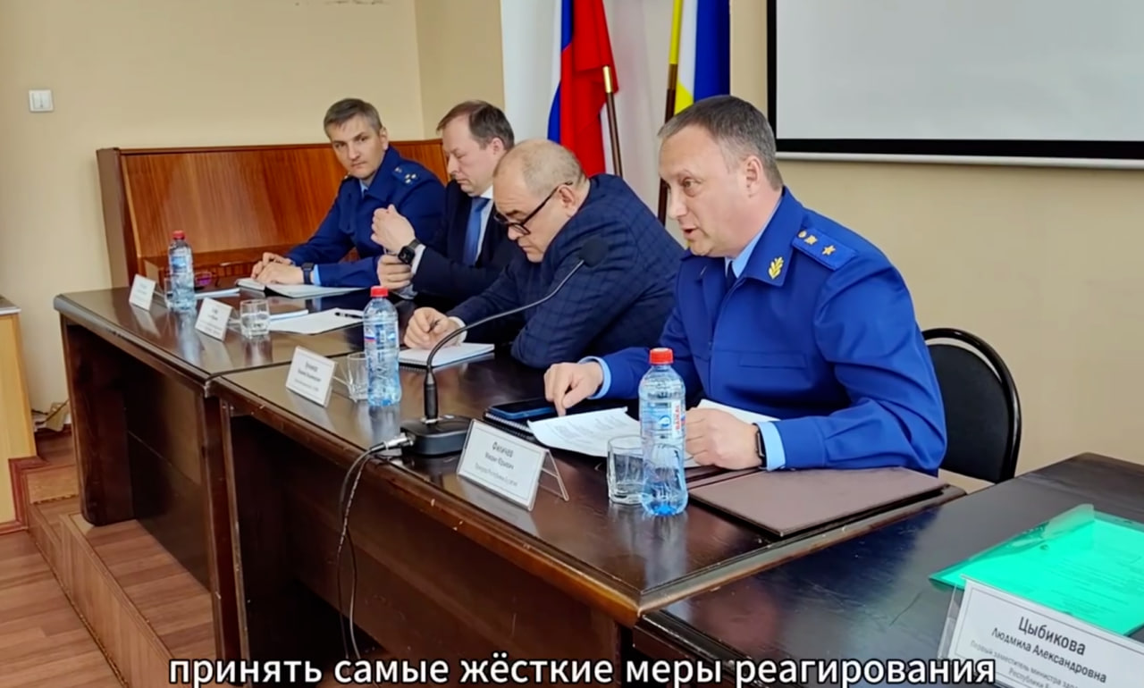 Фото Главный прокурор Бурятии встретился с работниками приборостроительного объединения