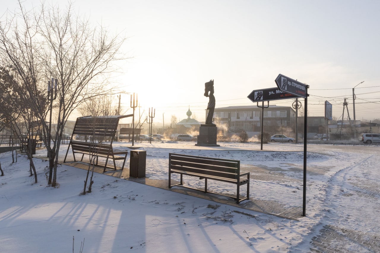 Сквер зодчий улан удэ. Жилье и городская среда. Улан-Удэ начало города. Бурятия г хортяк фото.