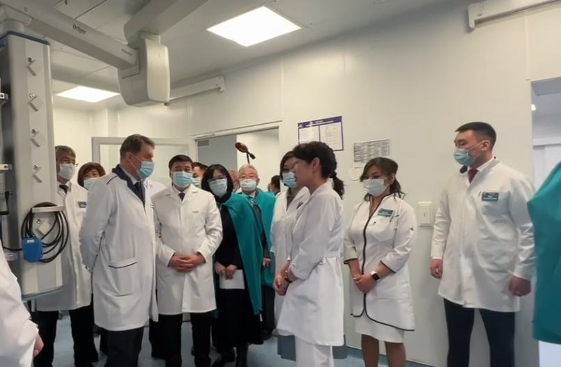 Фото Министр здравоохранения РФ посетил медицинские организации Бурятии