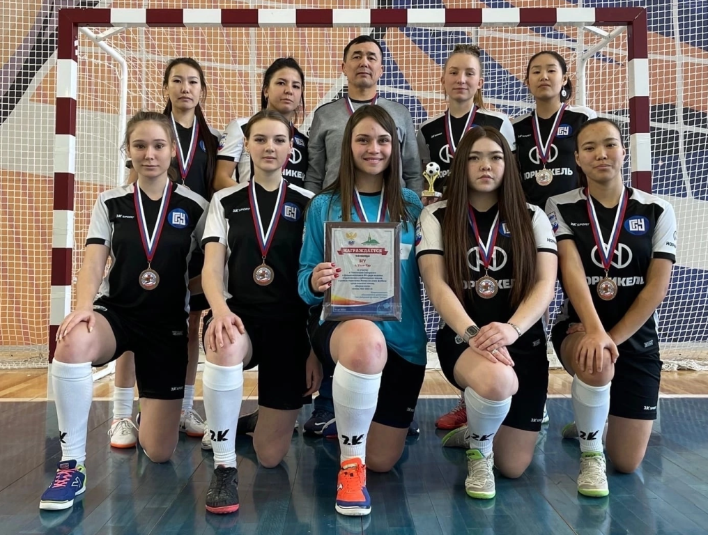 Фото Команда БГУ стали бронзовыми призерами окружных чемпионатов по мини-футболу
