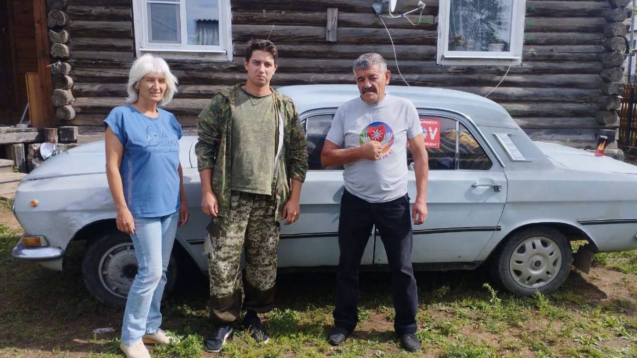 Фото Семья из Бурятии передала «Волгу» бойцу на СВО