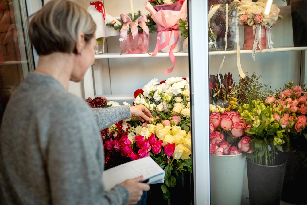Фото В цветочном магазине Улан-Удэ нашли зараженные трипсом хризантемы