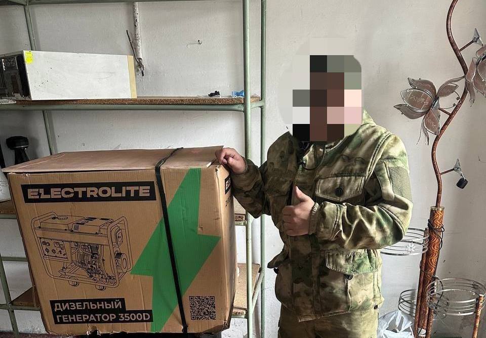 Фото Депутат из Бурятии передал помощь солдатам в зону СВО