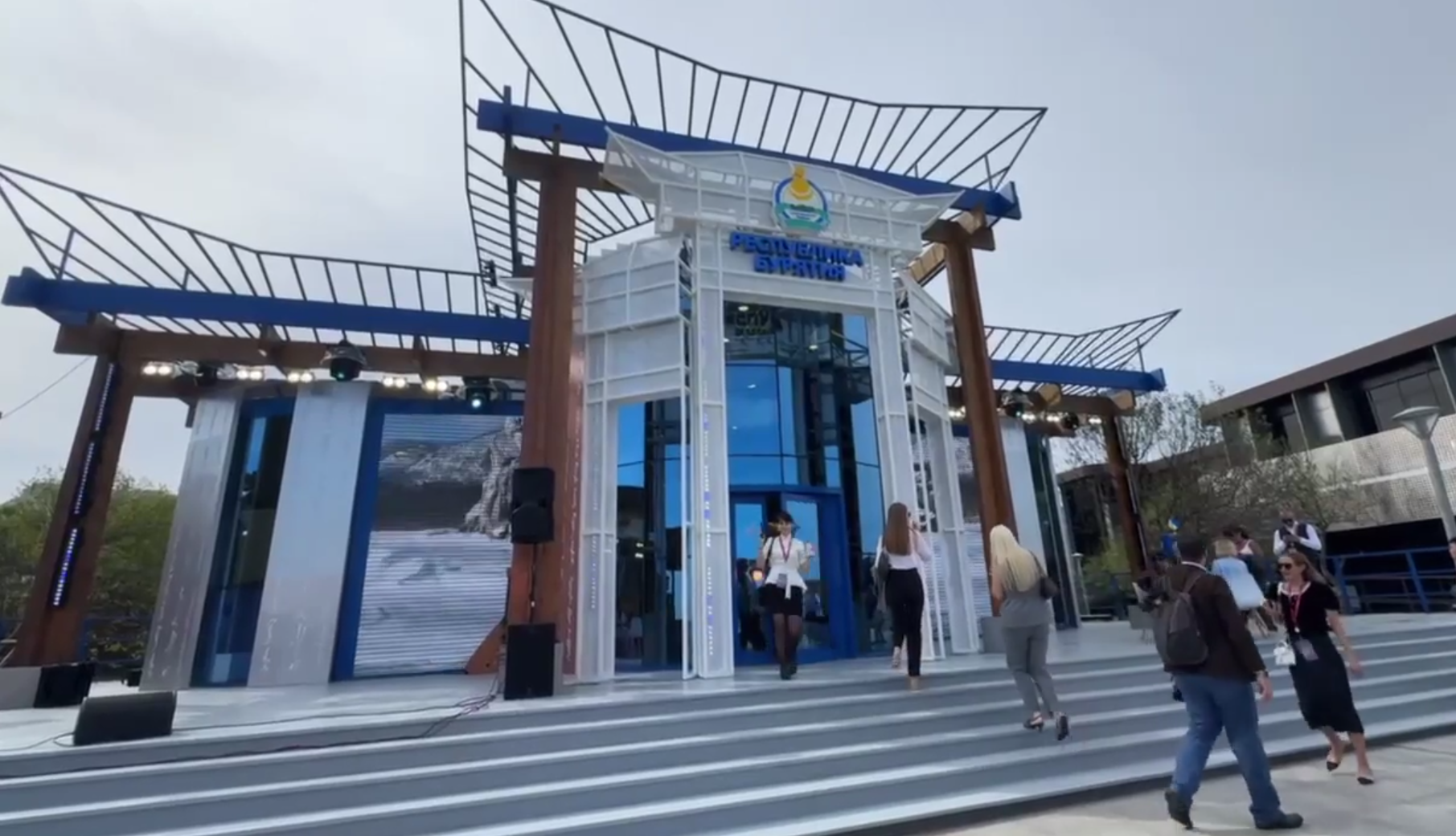 Фото Бурятия открыла экспозицию на Улице Дальнего Востока