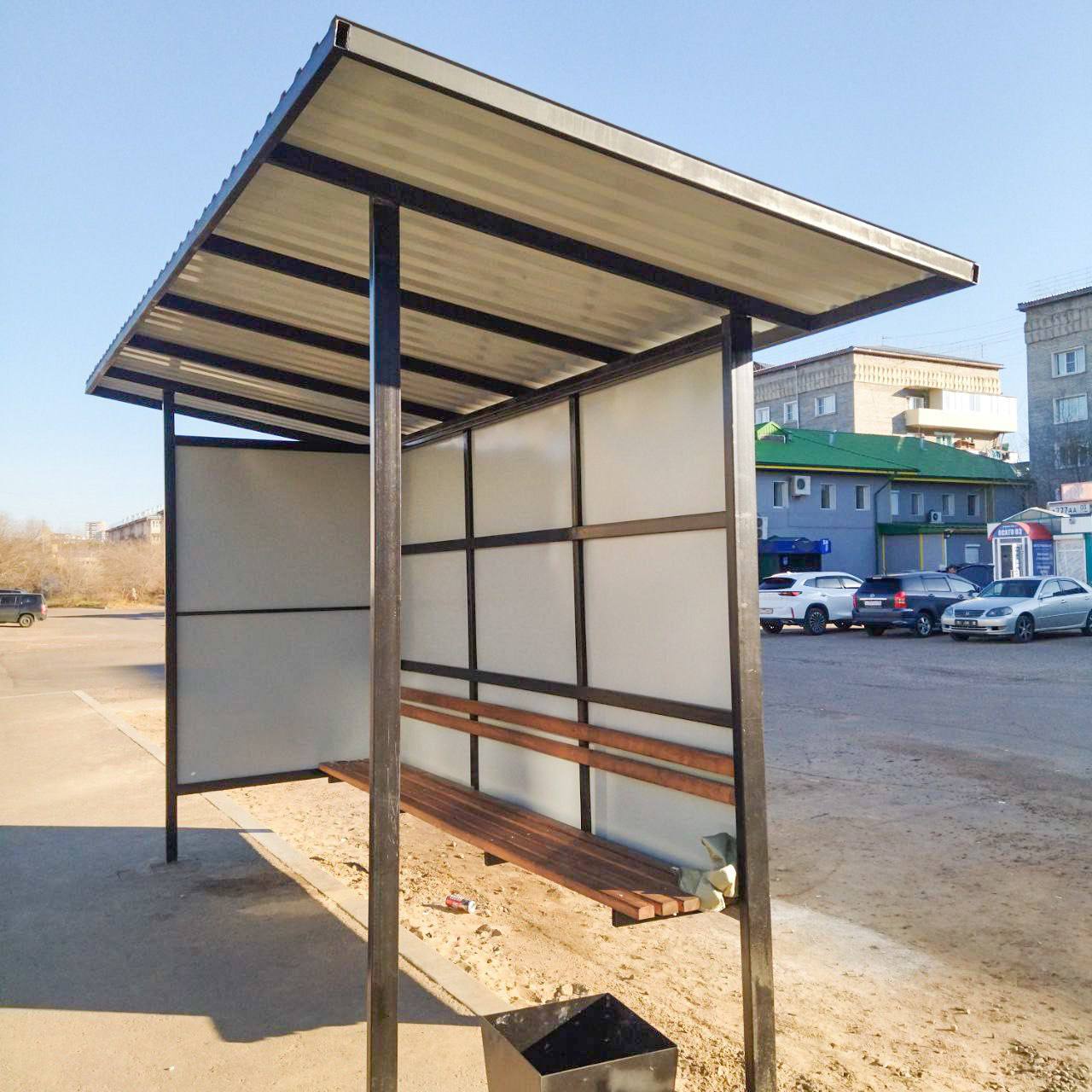 Фото В Улан-Удэ на улице Мокрова по просьбе жителей установили автопавильон