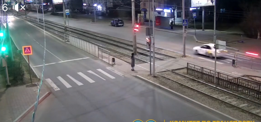 Фото Девушка в Улан-Удэ попала под колеса машины 