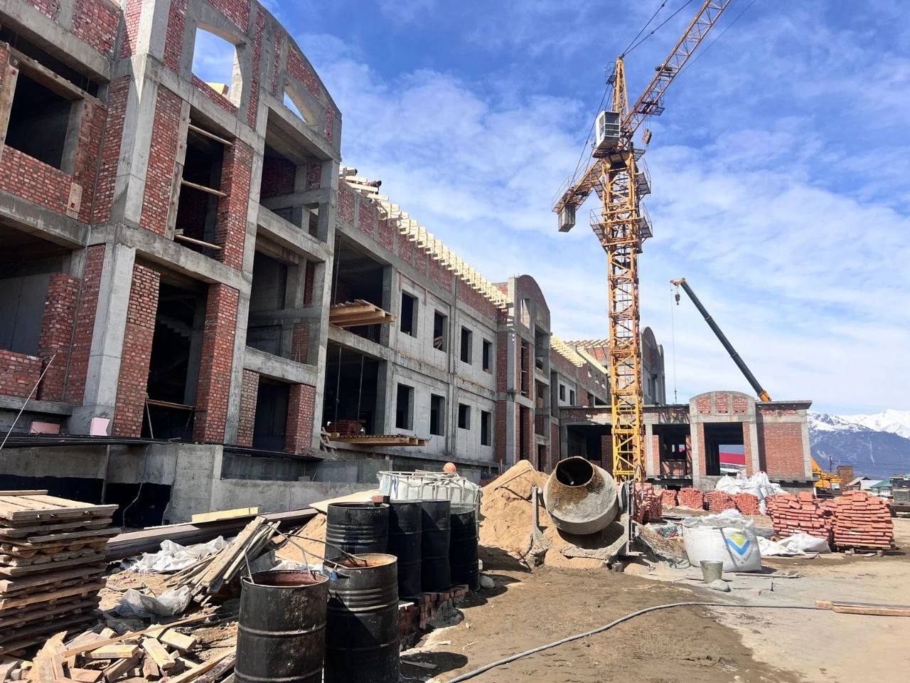 Фото Новую поликлинику возводят в районе Бурятии 