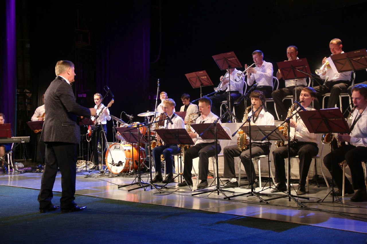 Фото В Улан-Удэ состоится концерт уникального джаз-оркестра ВСГИК «Академик Биг-Бэнд» (6+)