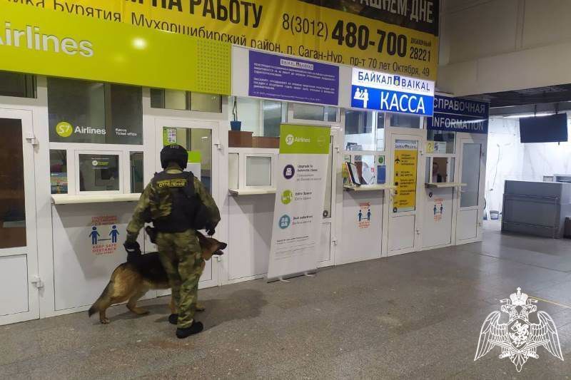 Фото В Улан-Удэ неизвестные сообщили о бомбе в аэропорту