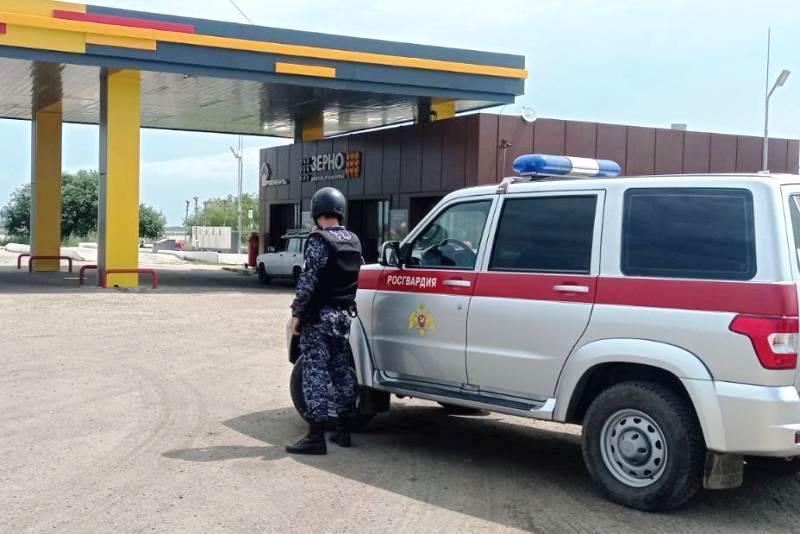 Фото Росгвардейцы в Бурятии оказали помощь обожженному в костре мужчине