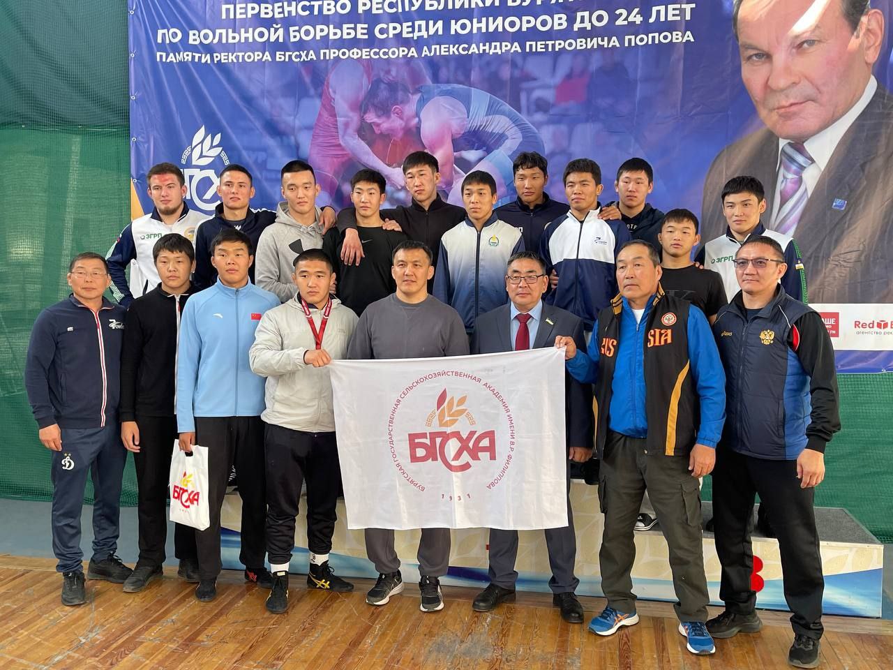 Фото В Бурятии определились участники сборной по борьбе на 2026 год