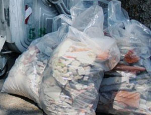 Фото Жители села в Бурятии пожаловались на нарушение графика вывоза мусора