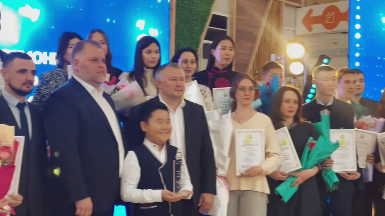 Фото В Бурятии состоялось награждение самой талантливой молодежи 