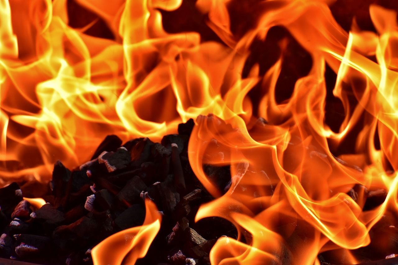 Фото В Бурятии женщина обожгла ноги на пожаре