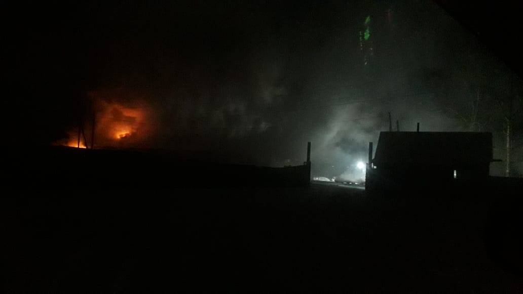 Фото В Бурятии произошел крупный пожар в гаражах национального парка «Тункинский»