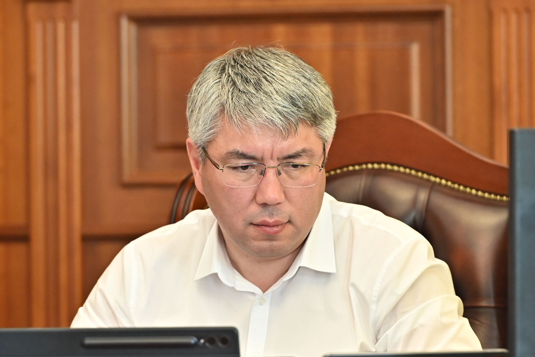 Фото Алексей Цыденов уволил главу Баргузинского района Бурятии