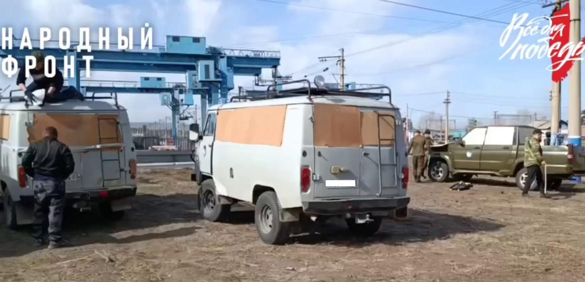 Фото Автопоезд из Бурятии везет на СВО автомобили от федеральных ведомств