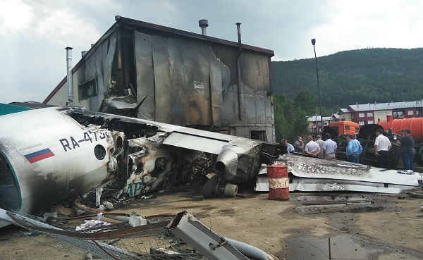 Фото Зампред правительства Бурятии по инфраструктуре посетил место авиакатастрофы в Нижнеангарске