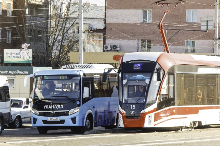 Фото Из-за пандемии в Улан-Удэ выпустили дополнительные автобусы и трамваи