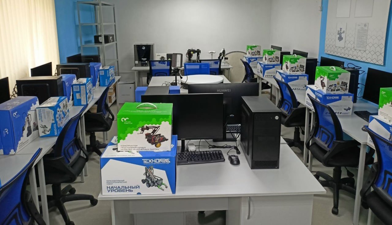Фото В Хоринском районе Бурятии открылся центр цифрового образования «IT-куб»