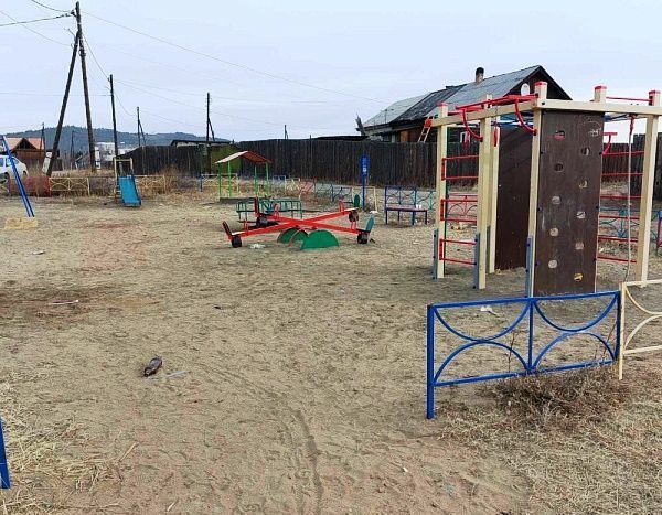 Фото В Улан-Удэ на детской площадке до смерти избили пенсионера