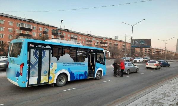 Фото Бурятский автобус с цитатой Путина попал в аварию