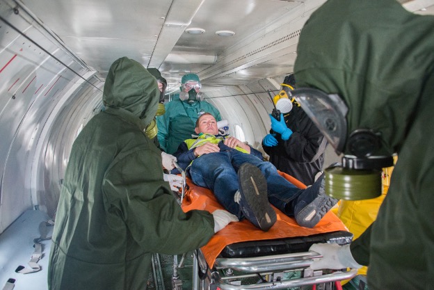 Фото Медикам Бурятии активно помогает вертолет санавиации