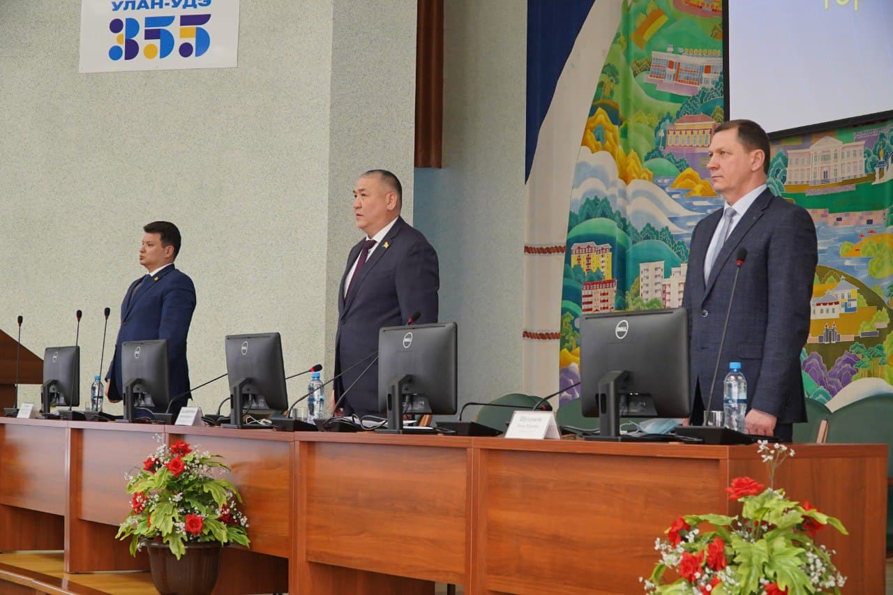 Фото Депутаты горсовета Улан-Удэ провели первую в 2022 году сессию