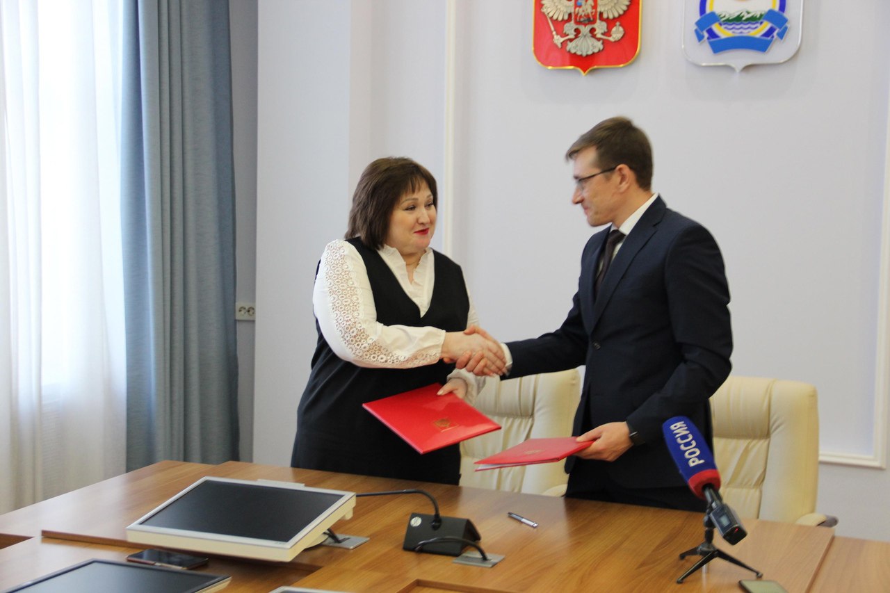 Фото Избирком и Общественная палата Бурятии подписали соглашение о сотрудничестве