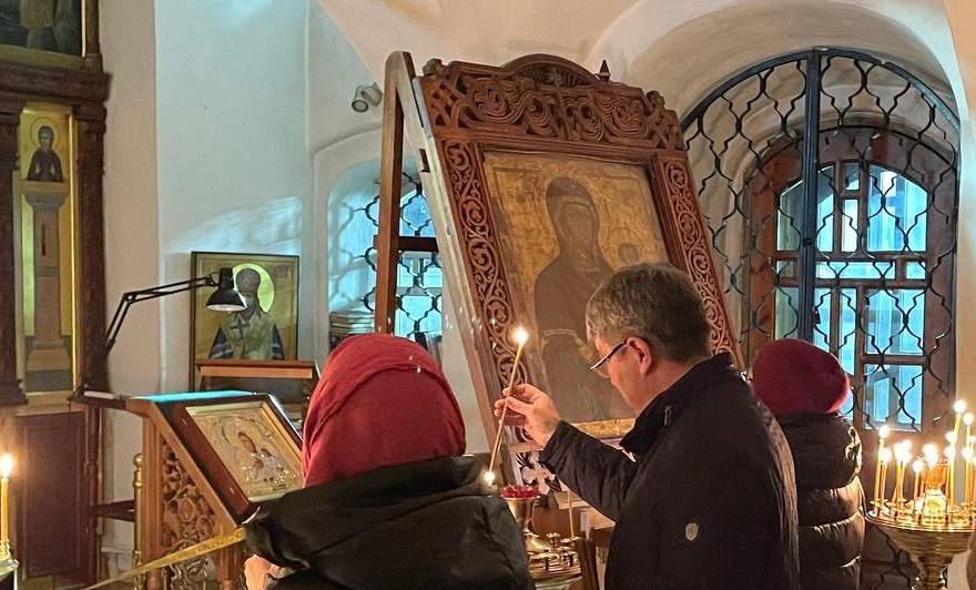 Фото Алексей Цыденов поздравил жителей Бурятии с православным праздником Святой Троицы