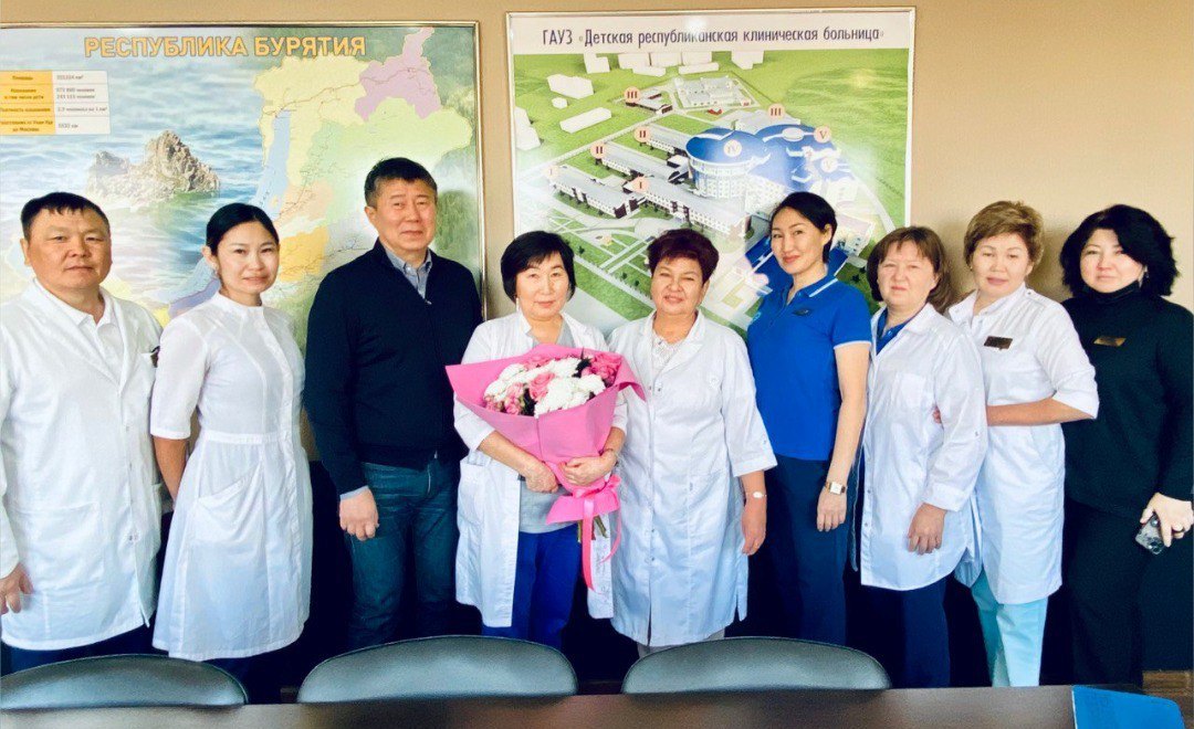 Фото В Улан-Удэ чествовали детского кардиолога ДРКБ