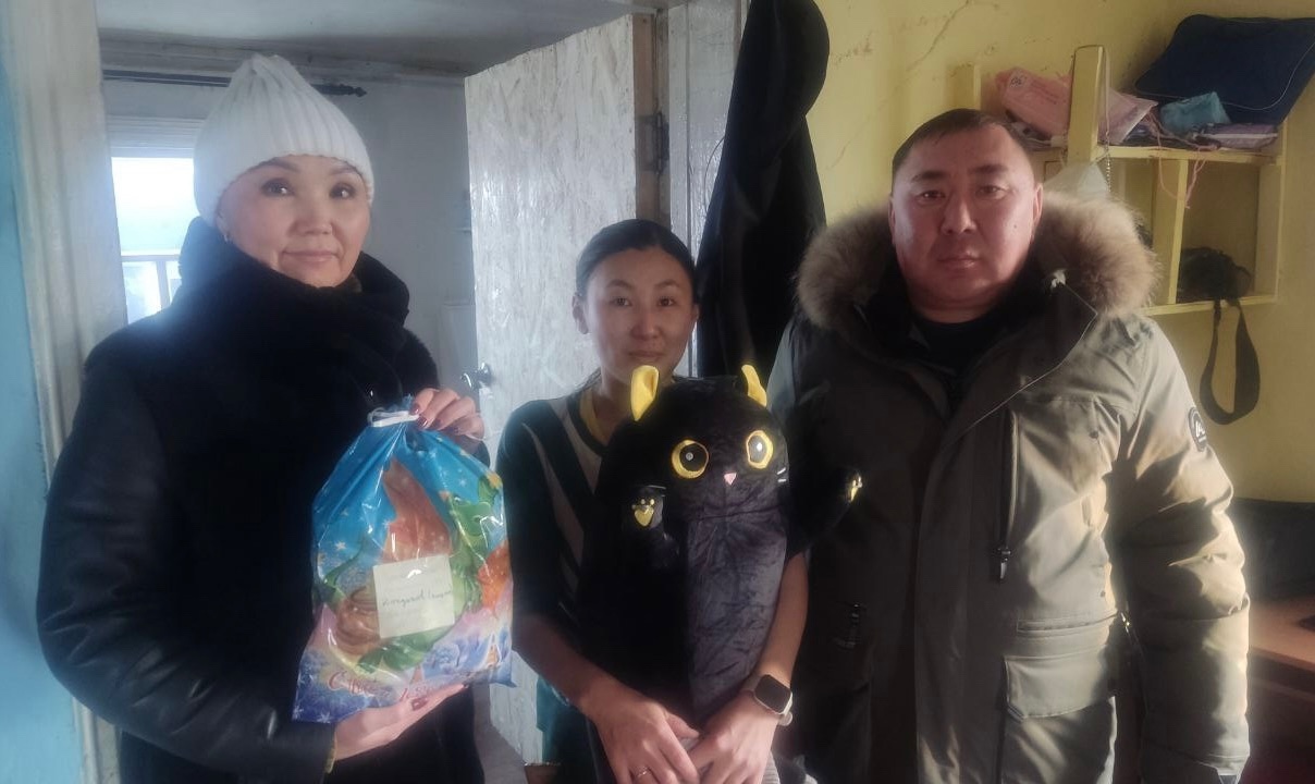 Фото Судьи в далеком районе Бурятии подарили новогодний подарок ребенку